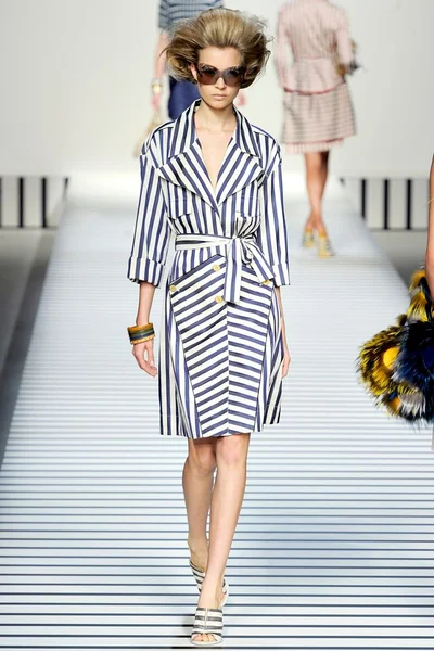 Look 22